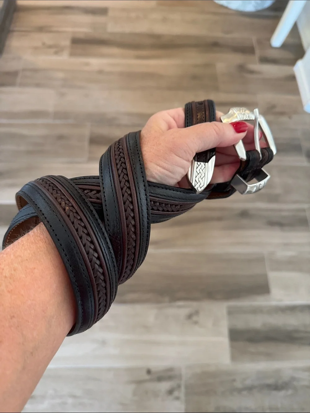 ONYX by Brighton 42 leather belt